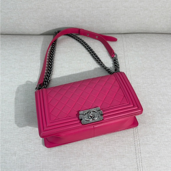 CHANEL Fuchsia Pink Quilted Calfskin Boy Bag Medium SHW - Picture 7 of 16